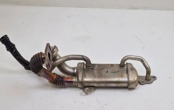 Nissan Qashqai EGR valve cooler 147357324R 71170133F