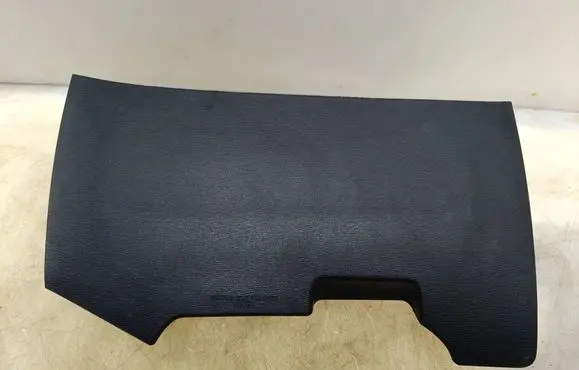 Toyota Avensis T270 Knee airbag 7390005030