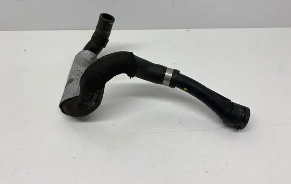 Porsche Cayenne (92A) Engine coolant pipe/hose 7P6122109C