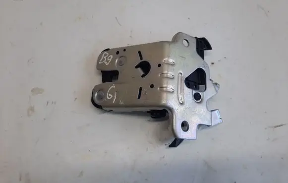 Audi A4 S4 B9 Tailgate/trunk/boot lock/catch/latch 8W0827503