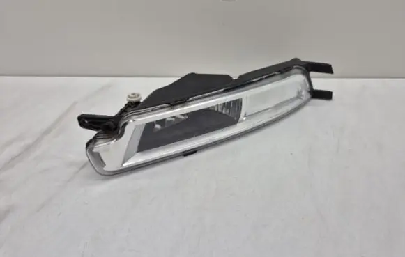 Volkswagen PASSAT B8 Front fog light 3G0941661L 1NA01183913