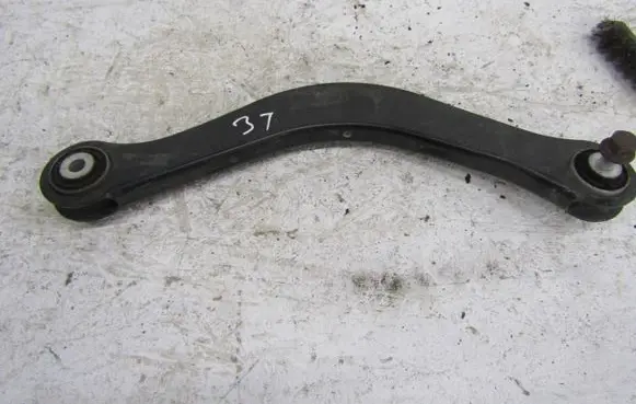 Rear upper control arm/wishbone