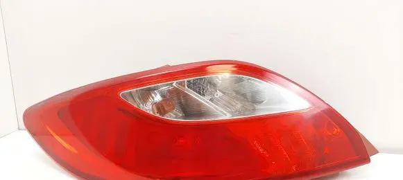 Mazda 2 Rear/tail lights D65151160