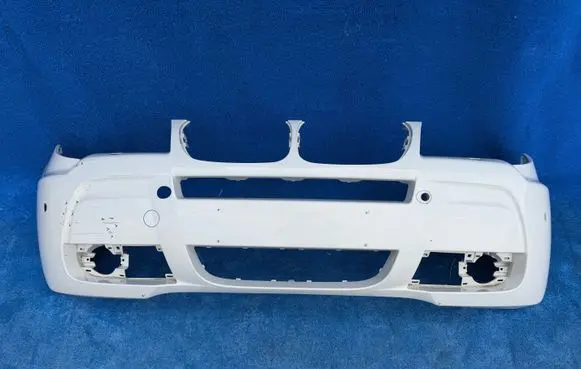 BMW X3 E83 Front bumper 3417729