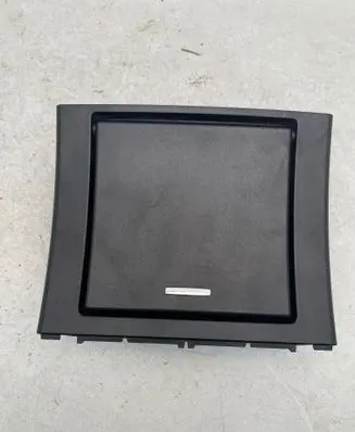 Mercedes-Benz E W212 Ashtray (rear) A2126803850 81712001 Q8ZGS005