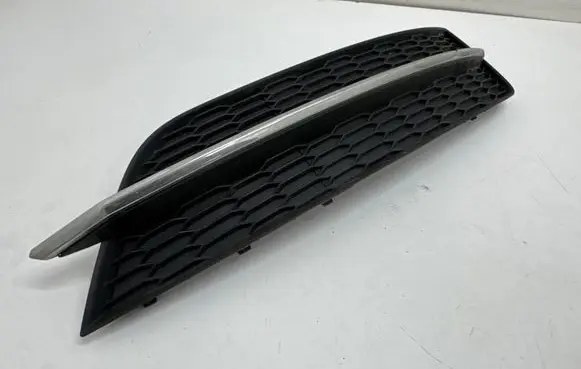 Audi A7 S7 4G Front bumper lower grill 4G8807682K