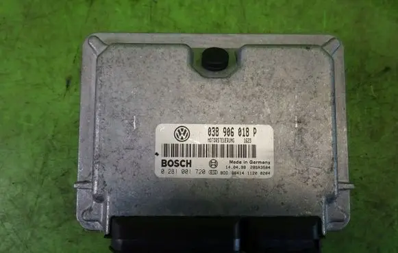 Volkswagen PASSAT B5.5 Engine control unit/module ECU