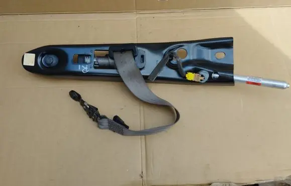 Volvo XC90 Front seatbelt 30738593