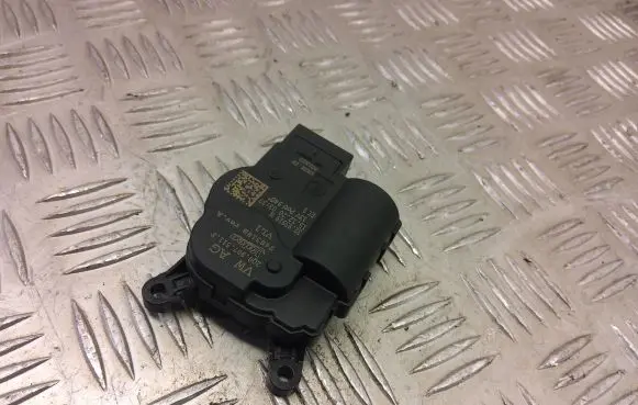 Seat Leon IV Air flap motor/actuator 2Q0907511E