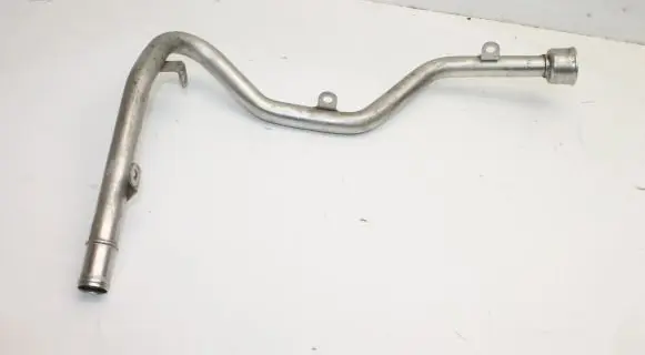 Mercedes-Benz CLA C117 X117 W117 Engine coolant pipe/hose
