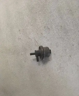 Audi Coupe Valve vacuum 3911070906