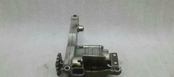 Mercedes-Benz E C207 W207 Oil pump A6421802001