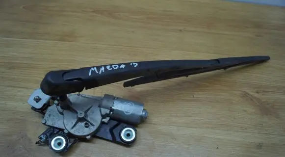 Mazda 3 I Rear window wiper motor BP4K67450