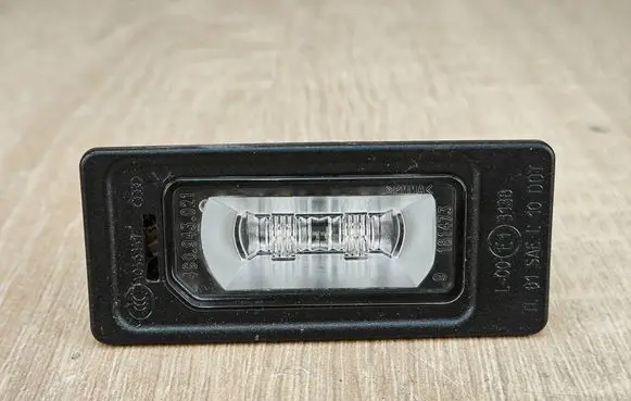 Audi Q5 SQ5 8R Number plate light 4G0943021