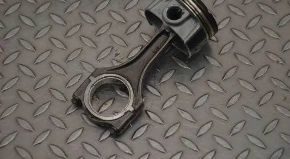Piston