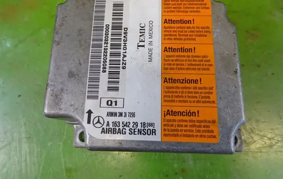Mercedes-Benz A W168 Airbag control unit/module A1635422918