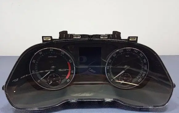Skoda Octavia 985 Speedometer (instrument cluster) 5E3920740A