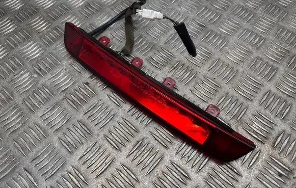 Hyundai Santa Fe Third/center stoplight 927002W000