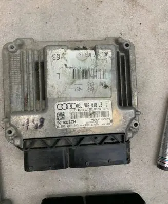 Audi A6 S6 C7 4G Engine control unit/module 03L906018LB 0281017945