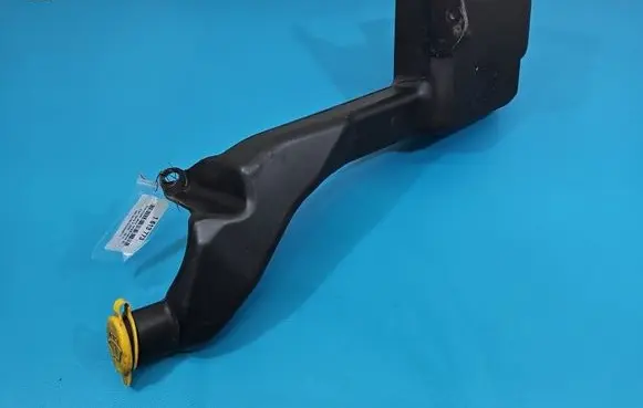 Opel Zafira B Windshield washer fluid reservoir/tank 13145448 IMPRK1613773