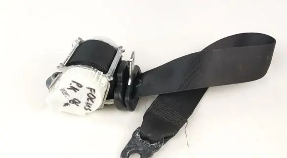 Ford Focus Front seatbelt 4m51a61295ak 040673