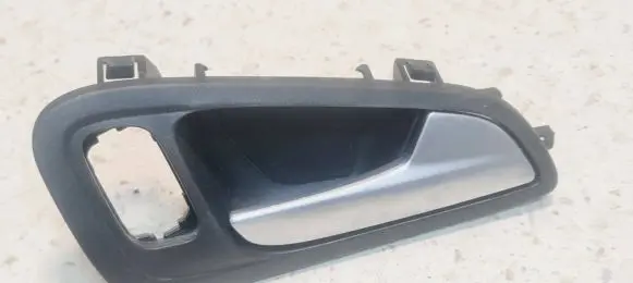 Ford Focus Front door interior handle BM51A226A58AAW C60GA