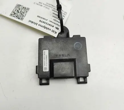 Tesla Model S Other devices 106965100D