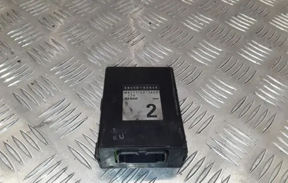 Toyota Avensis T220 Air conditioning/heating control unit 8865005060 MB2771001400