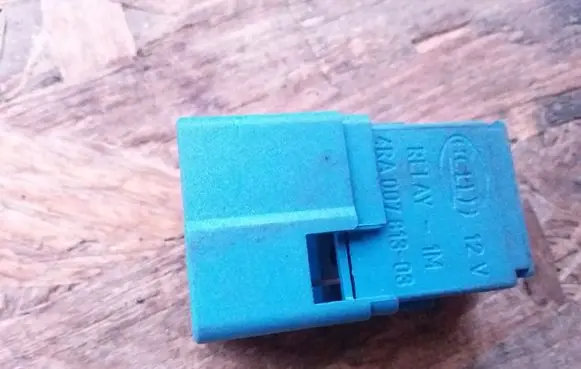 Nissan Almera N16 Other relay 252309F920 4RA00781303
