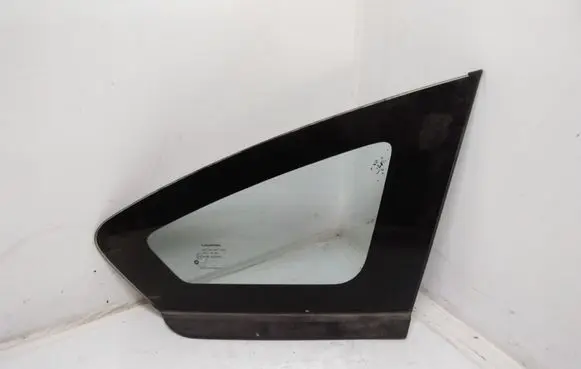Dodge Caliber Rear side window