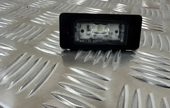 BMW 3 F30 F35 F31 Number plate light 7193293