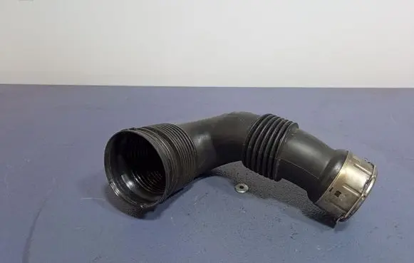 BMW M4 G82 G83 Air intake hose/pipe 8095812