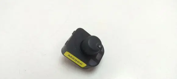 Audi A4 S4 B7 8E 8H Wing mirror switch 8E0959565 M8866
