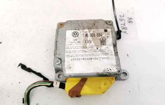 Volkswagen PASSAT B5 Airbag control unit/module 1J0909604 5WK4200