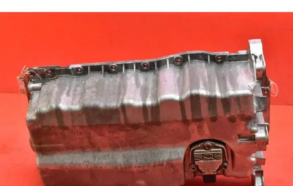Volkswagen Touran I Oil sump 