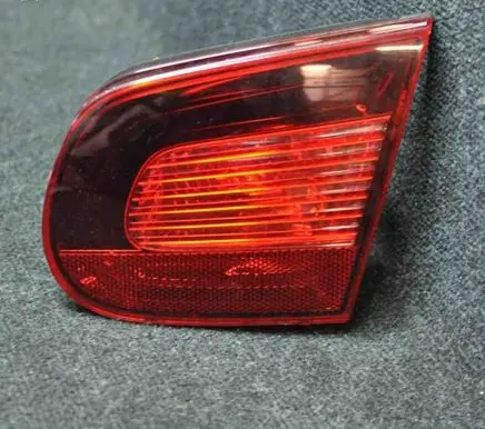 Volkswagen Eos Tailgate rear/tail lights 1Q0945094C