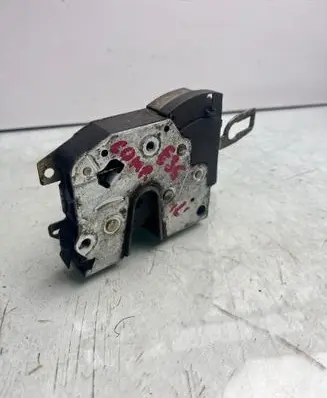 BMW Z3 E36 Front door lock 7565