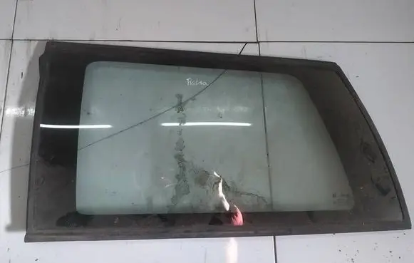 Opel Astra F Rear side window AS2