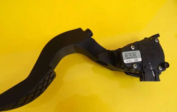 Audi A4 S4 B6 8E 8H Accelerator throttle pedal 8EI721523