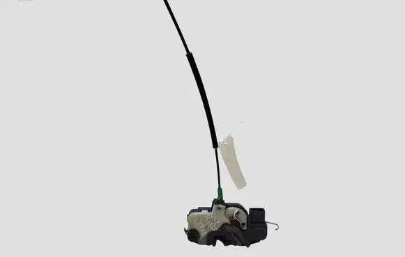 Opel Astra J Rear door lock 3023880 09L211