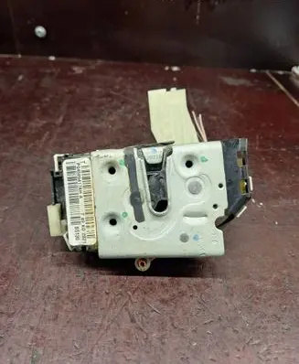 Jeep Compass Front door lock P04589417AH T49KD2821 B5130
