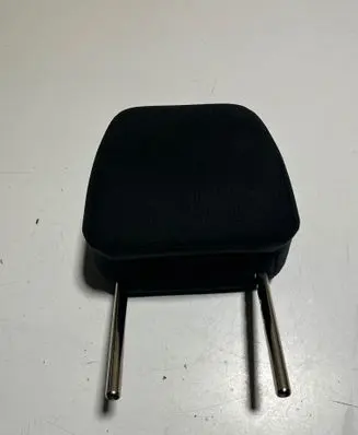 Mazda 3 Front seat headrest 