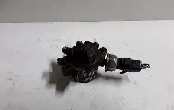 Ford Focus Fuel main line pipe R9144Z020D 1S4Q9D280AD