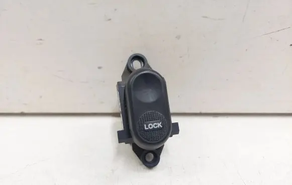 Chrysler PT Cruiser Central locking switch button 04671623AA