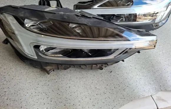 Volvo XC60 Headlights/headlamps set 31656555 31420411 08111804