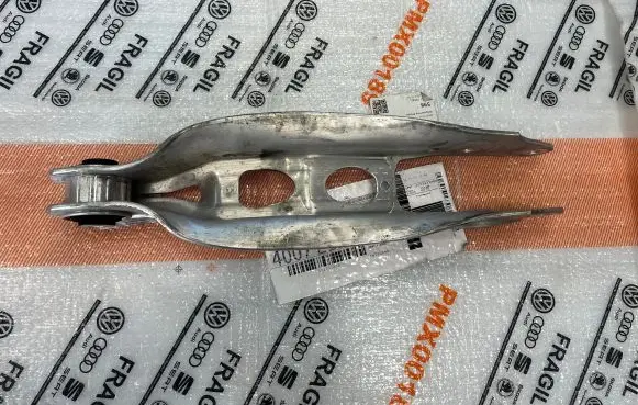 Audi A5 Rear upper control arm/wishbone 8W0505311H