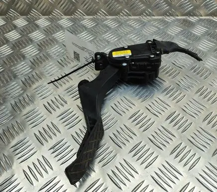 Volkswagen Transporter - Caravelle T6 Accelerator throttle pedal 7E1723503C