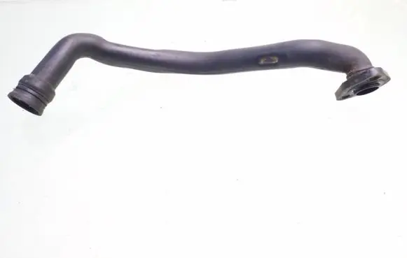 Volkswagen Golf III Breather hose/pipe 108737