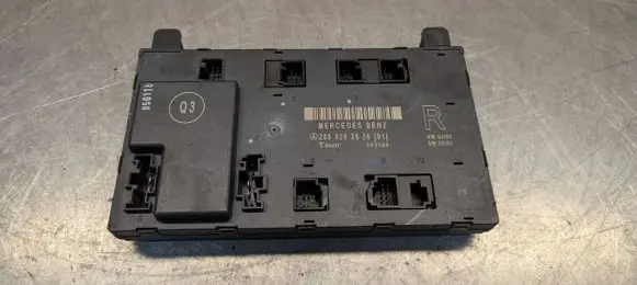 Mercedes-Benz CLK A209 C209 Door control unit/module 2098202026