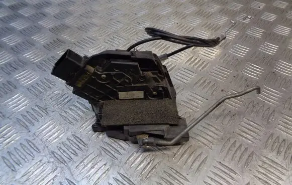 Mazda 3 I Rear door lock